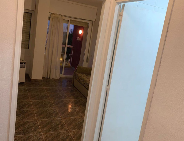 Piso en venta en avenida Gamonal, 6