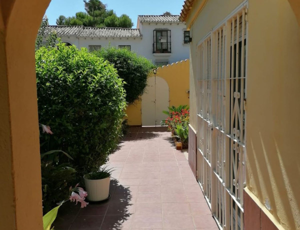 Casa o chalet independiente en venta en calle Motril s/n