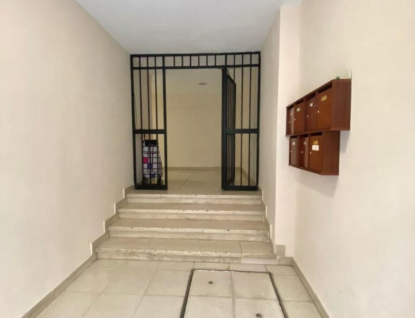 Piso en venta en calle Buiza y Mensaque, 14