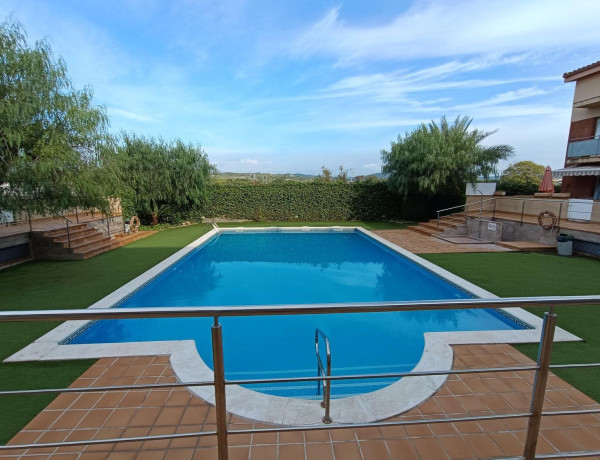 Chalet adosado en venta en Pla de Sant Pere-Les Salines