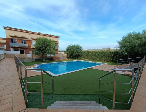 Chalet adosado en venta en Pla de Sant Pere-Les Salines