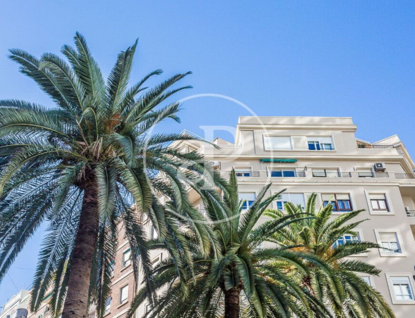 Piso en venta en calle del Matemàtic Marzal