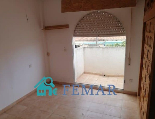 Chalet adosado en venta en Los Alcázares