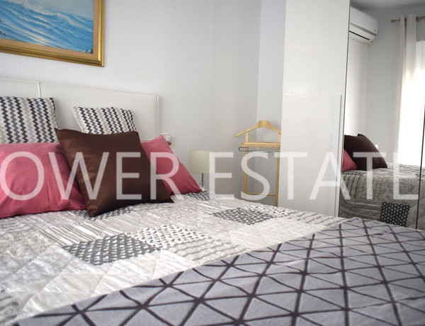 Chalet pareado en venta en calle Mar Caspio