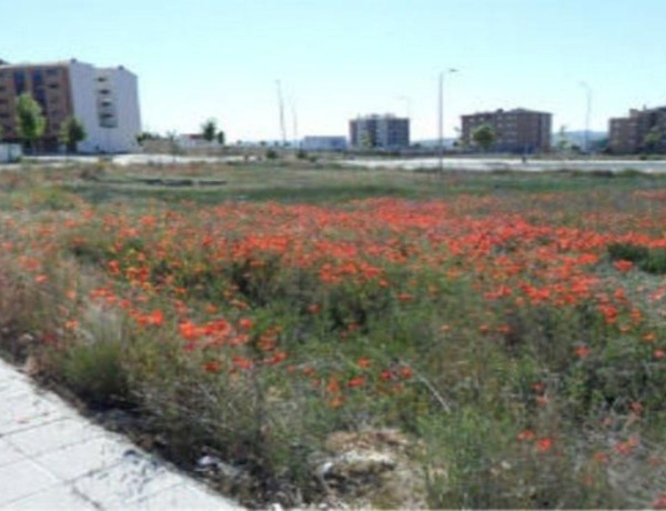 Terreno en venta en avenida de los Derechos Humanos