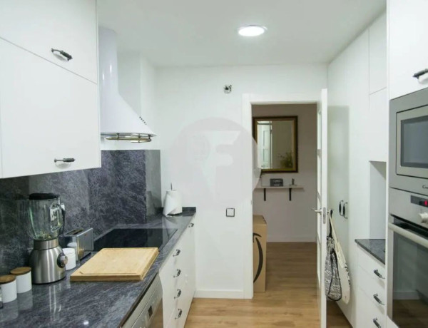 Piso en venta en calle de Girona