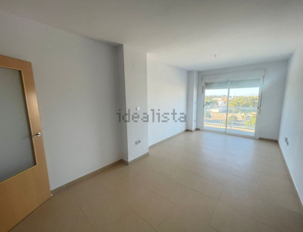 Piso en venta en avenida de la Mujer, 1