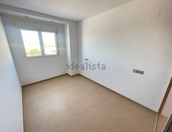 Piso en venta en avenida de la Mujer, 1