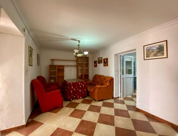 Chalet adosado en venta en Alora