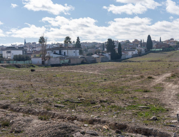 Terreno en venta en calle Geraneo