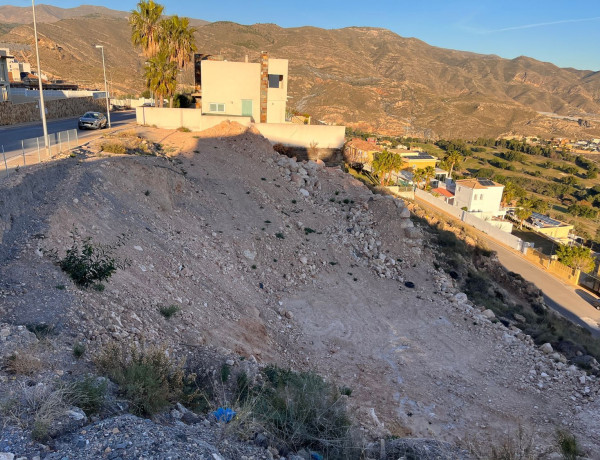 Terreno en venta en calle los Naranjos, 13