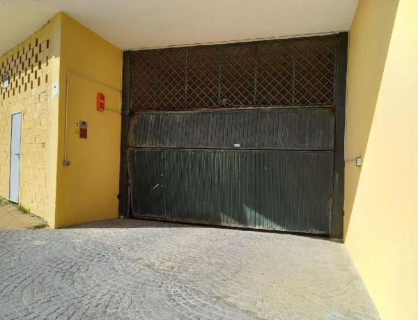 Garaje en venta en avenida De Las Palmeras