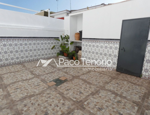 Chalet adosado en venta en calle Traíña, 8