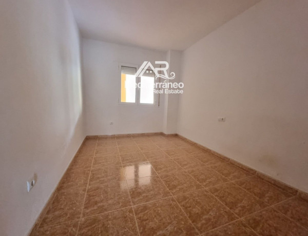 Piso en venta en calle Celia Viñas