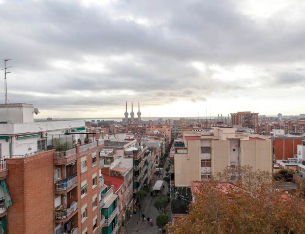 Ático en venta en calle de Pérez Galdós