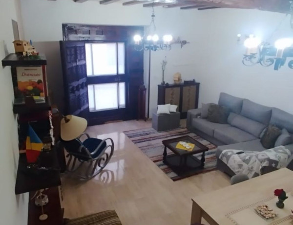 Chalet adosado en venta en calle de la vega