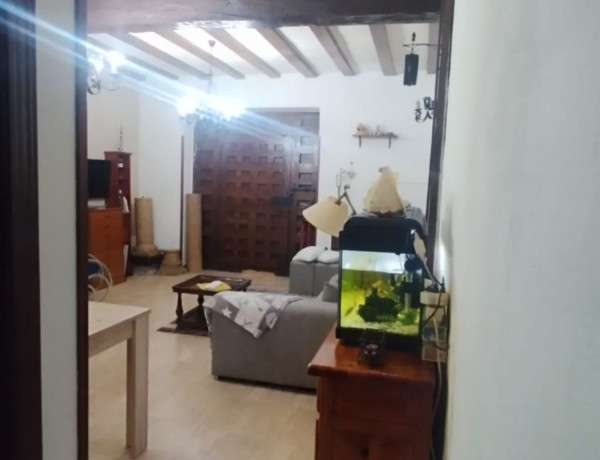 Chalet adosado en venta en calle de la vega