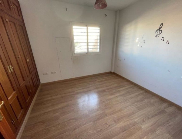 Piso en venta en calle Huertos de Ricardo, 4