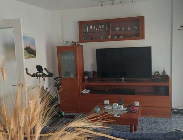 Chalet adosado en venta en calle Corona de Aragón