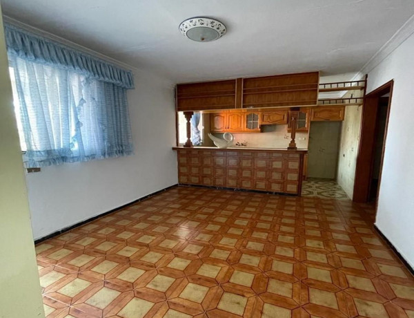 Chalet adosado en venta en calle la Rosa