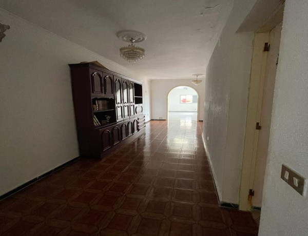 Chalet adosado en venta en calle la Rosa