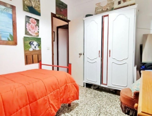 Chalet adosado en venta en Pizarra