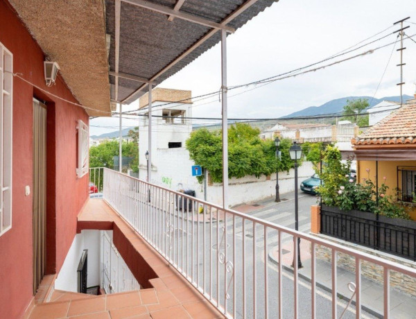 Chalet adosado en venta en calle Cuenca, 2424