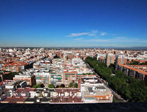 Alquiler de Piso en avenida del General Perón