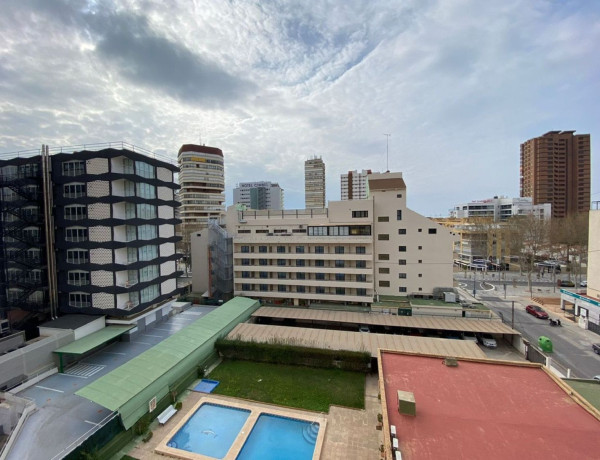 Piso en venta en calle Gerona, 6