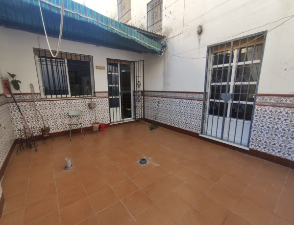 Casa o chalet independiente en venta en calle Escritor Mercado Solís, 1