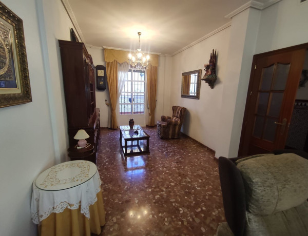 Casa o chalet independiente en venta en calle Escritor Mercado Solís, 1