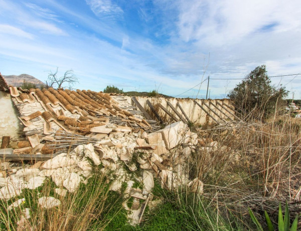 Finca rústica en venta en Partida Comunes-Adsubia