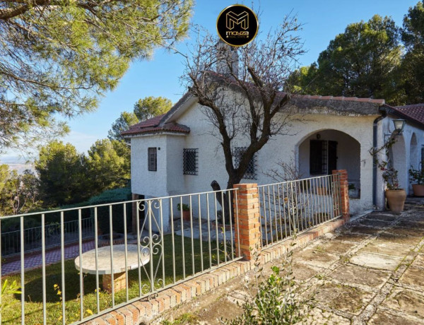 Casa o chalet independiente en venta en Ctra. Circunvalación - La Magdalena