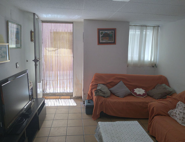 Casa de pueblo en venta en calle Diputación, 5