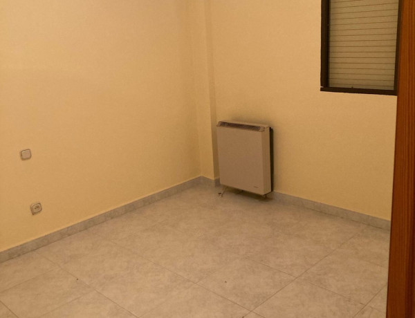 Piso en venta en calle Basilio Montalvo, 12