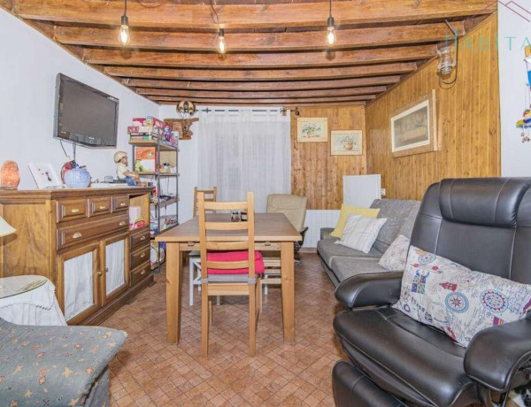 Chalet adosado en venta en calle Cocheras de Santa Paula s/n