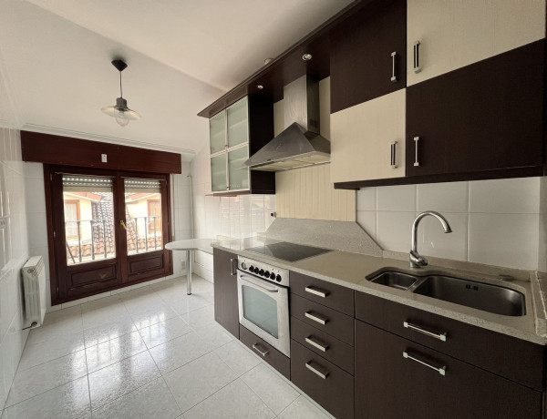 Piso en venta en calle Erdiko, 7