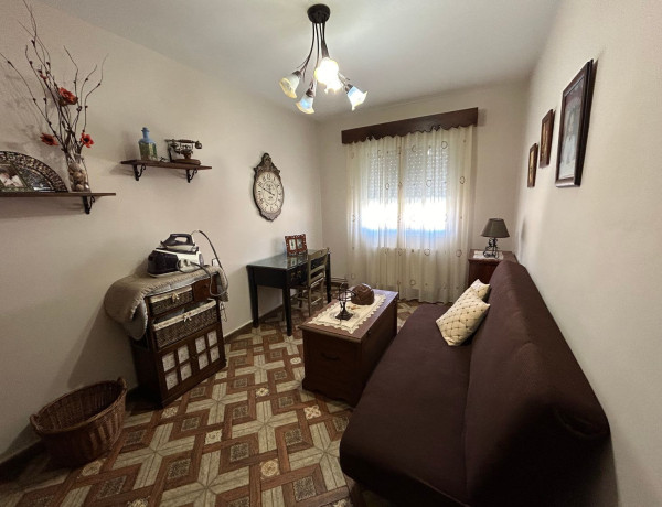 Chalet adosado en venta en calle Candelaria, 9