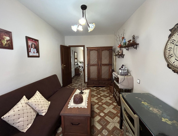 Chalet adosado en venta en calle Candelaria, 9