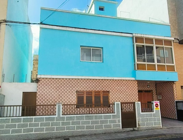 Chalet adosado en venta en calle el Sauzal, 10