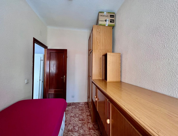 Piso en venta en Adelfas