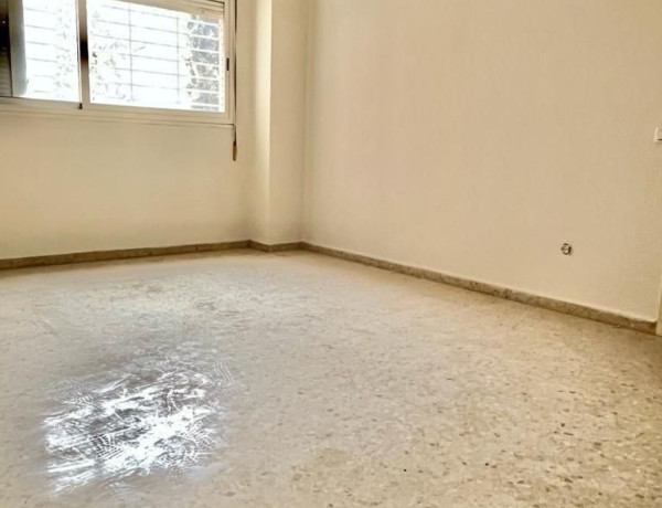 Piso en venta en calle Párroco Antonio González Abato