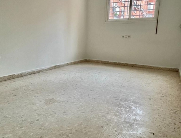 Piso en venta en calle Párroco Antonio González Abato