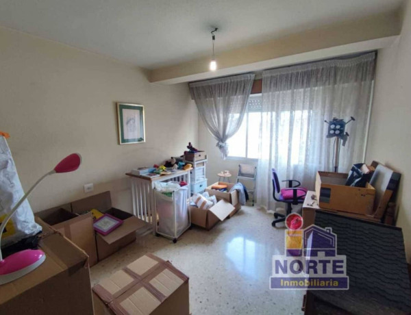 Piso en venta en Barri Zona Nord