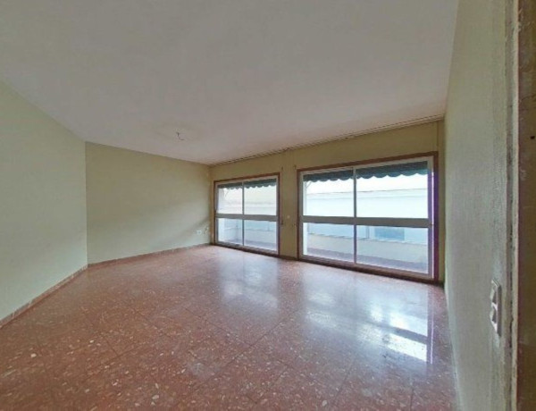 Piso en venta en calle Coredera