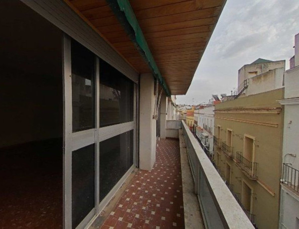 Piso en venta en calle Coredera