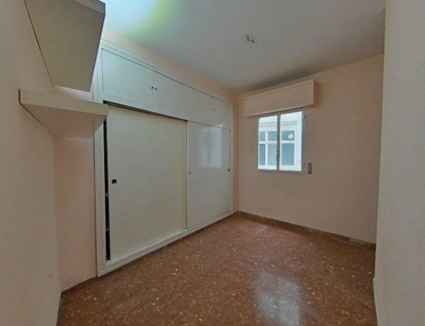 Piso en venta en calle Coredera