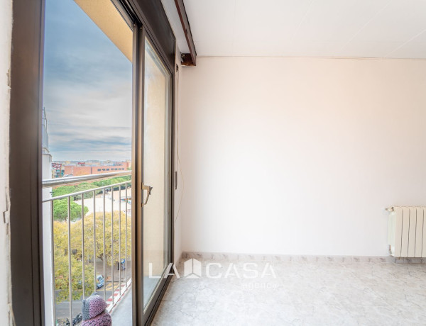 Piso en venta en El Castell-Poble Vell