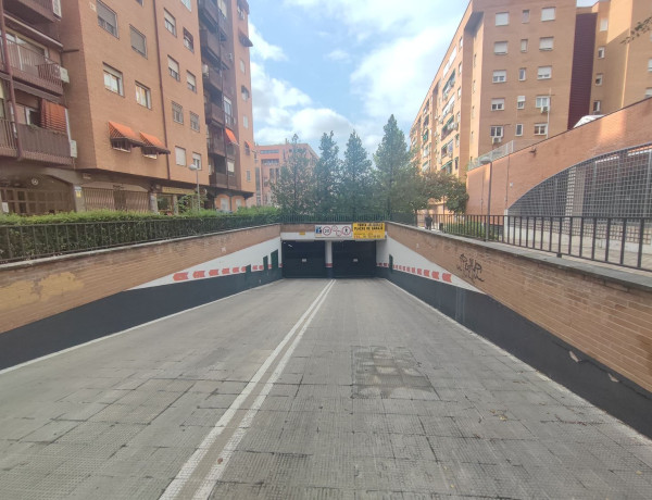 Garaje en venta en calle de Arganda