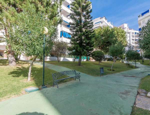 Piso en venta en calle Torrente Ballester